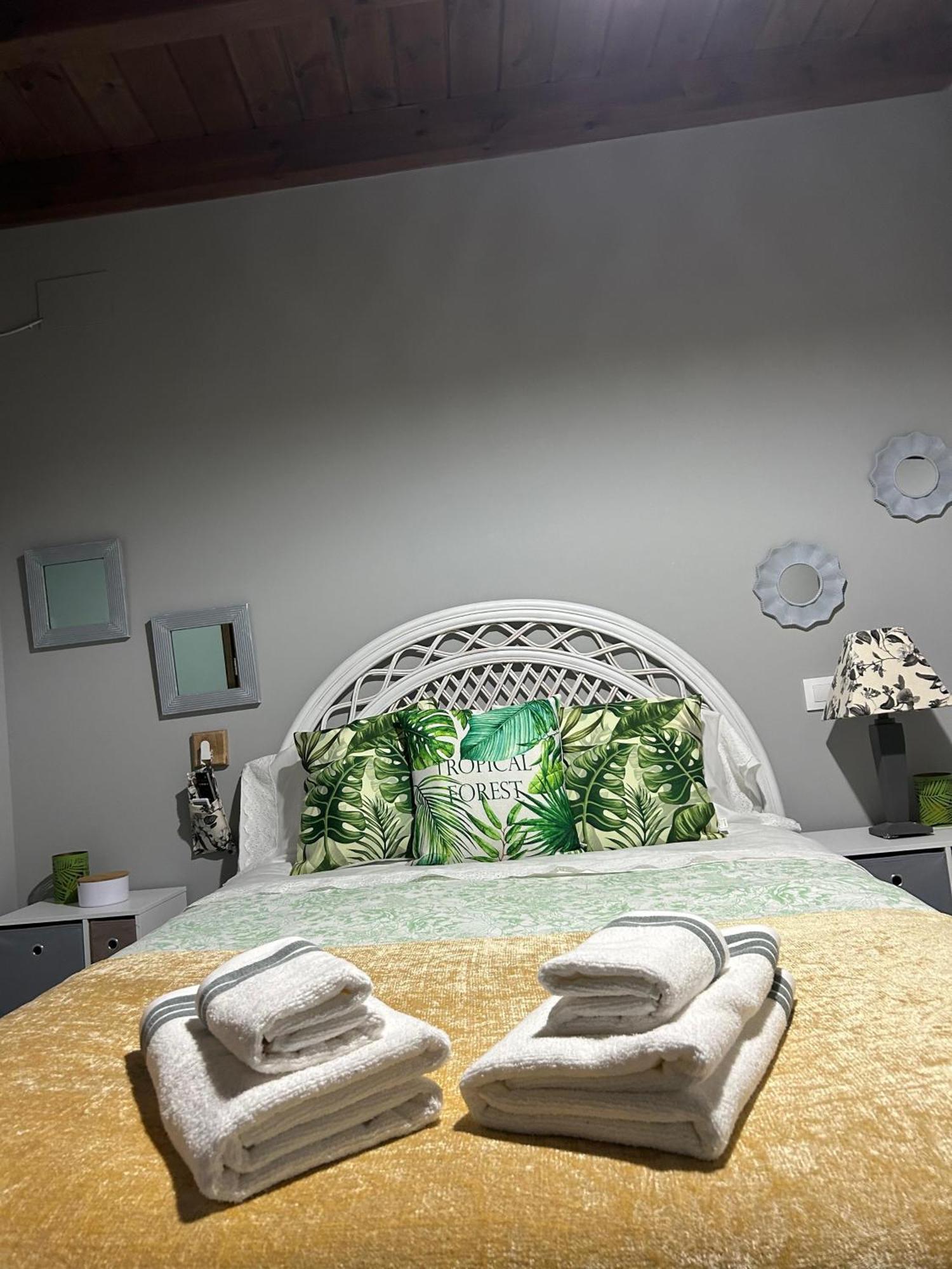 Casa Misi Villa กันเดเลดา ภายนอก รูปภาพ